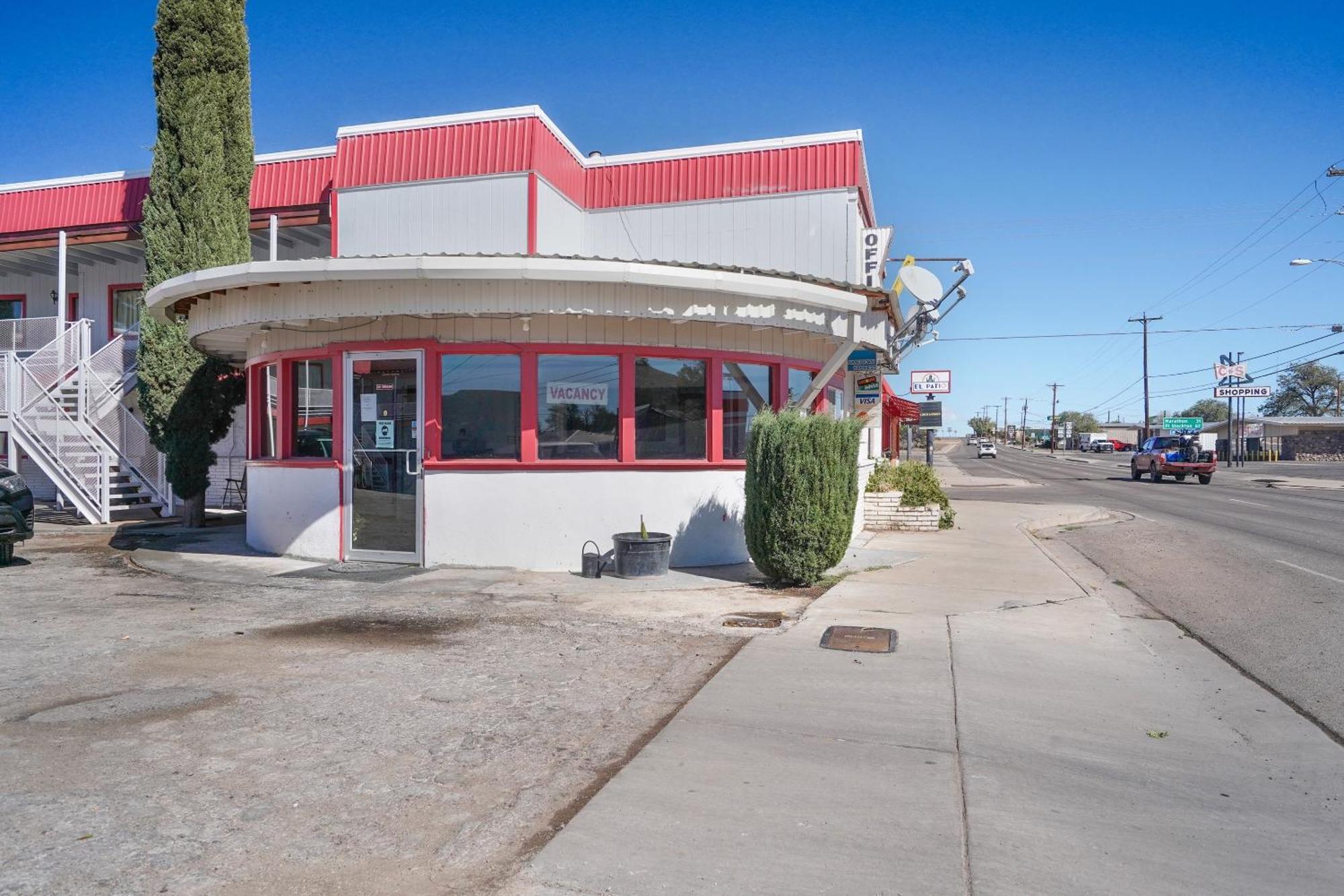 Oyo Alpine Tx Near Big Bend National Park Hotel Buitenkant foto