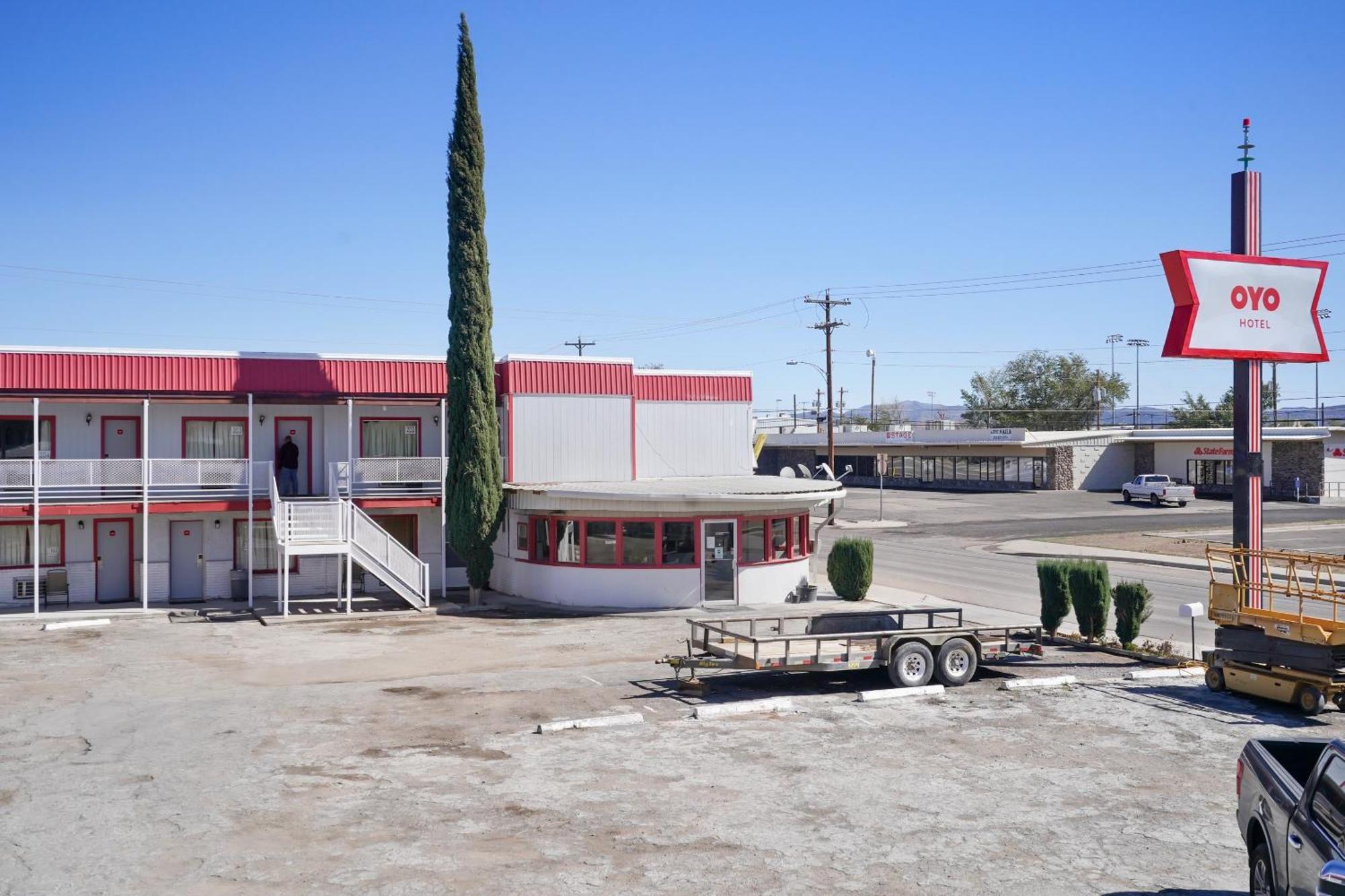 Oyo Alpine Tx Near Big Bend National Park Hotel Buitenkant foto